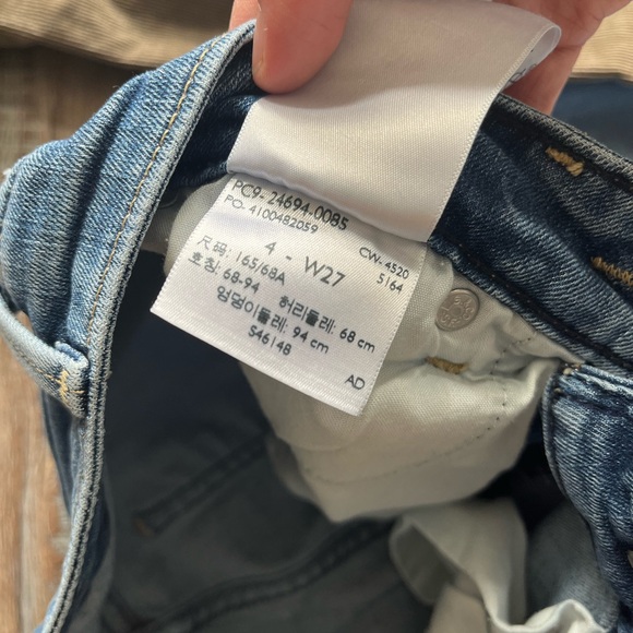 Women’s pants. Lot of 3 pairs pants and 1 pair capris. Sz 4 - Picture 4 of 6